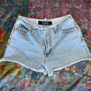 Mid/Low Rise cutoff shorts